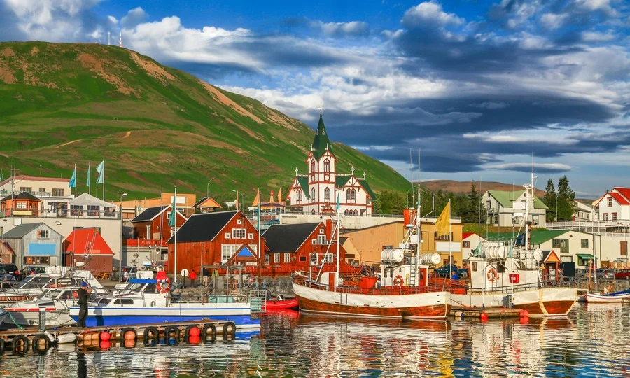 Icelandic flag and map